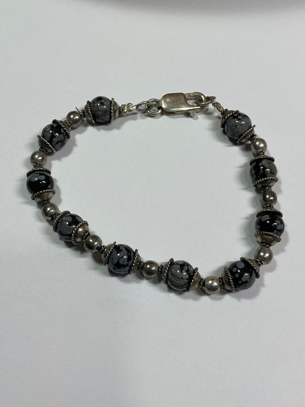 Sterling Silver Snowflake Beads Bracelet. 8 inches long